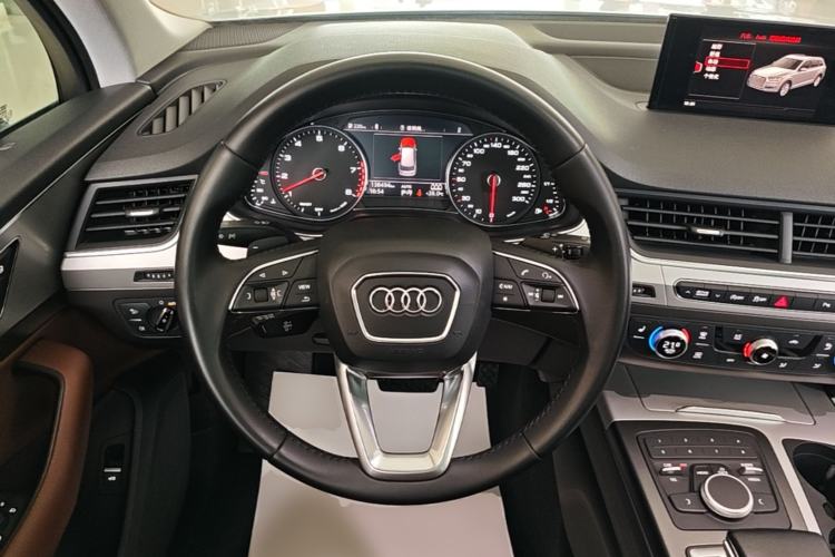Used Audi Q7 2017 2.0 TFSI 5-seater U.S. specification Steering Wheel
