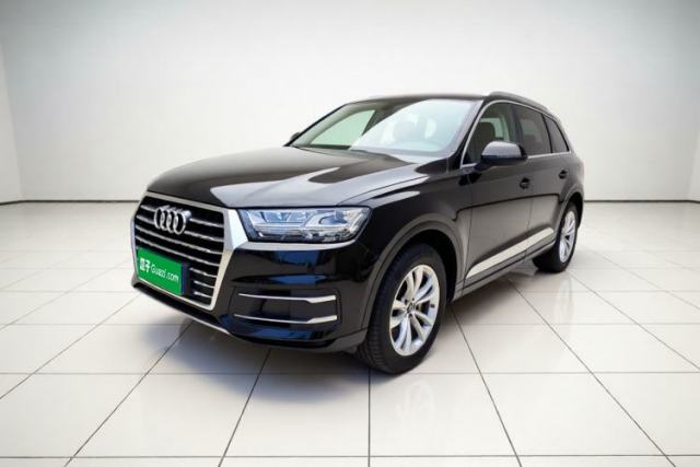Used Audi Q7 2018 40 TFSI Comfort Model
