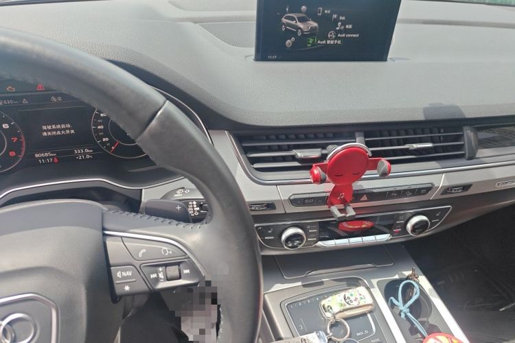 Used Audi Q7 2018 40 TFSI Comfort Model Audio And AC Panel