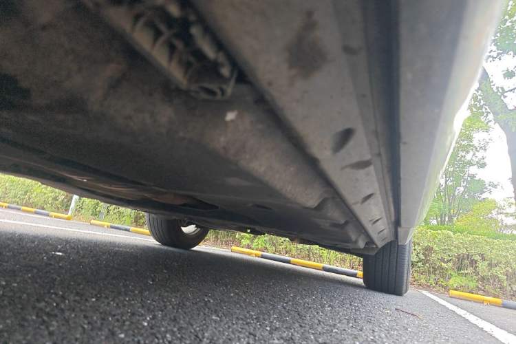 Used Audi Q7 2018 40 TFSI Comfort Model Chassis Front Left