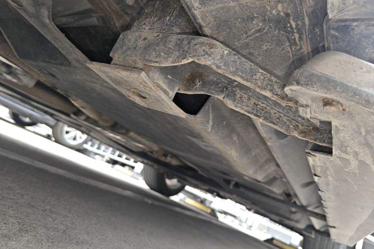 Used Audi Q7  Chassis Front Left