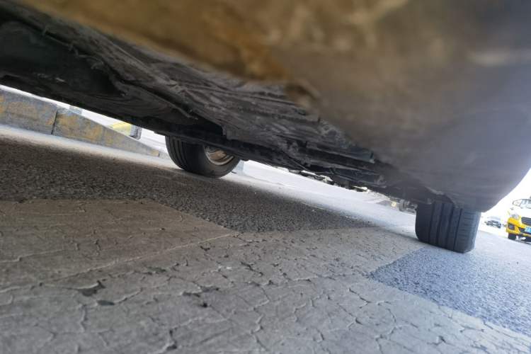 Used Audi Q7 2018 40 TFSI Comfort Model Chassis Front Left