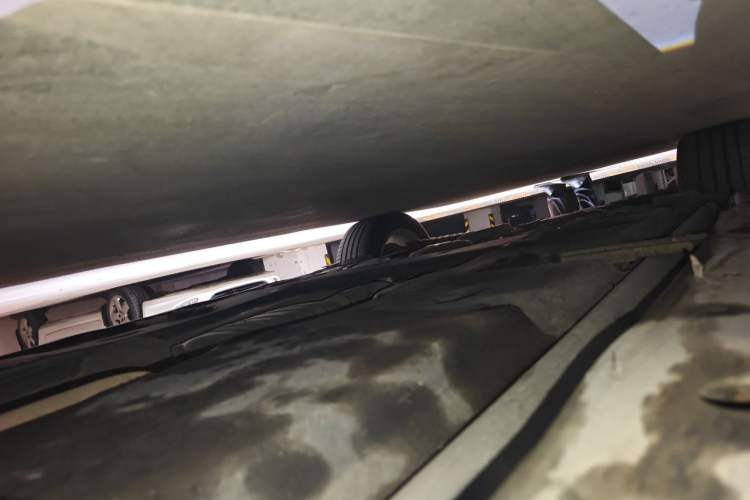 Used Audi Q7 2018 40 TFSI Comfort Model Chassis Front Right