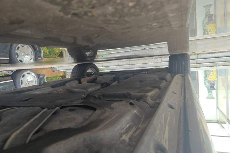 Used Audi Q7 2018 40 TFSI Comfort Model Chassis Rear Left
