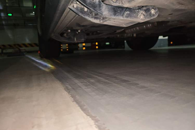 Used Audi Q7  Chassis Rear Left