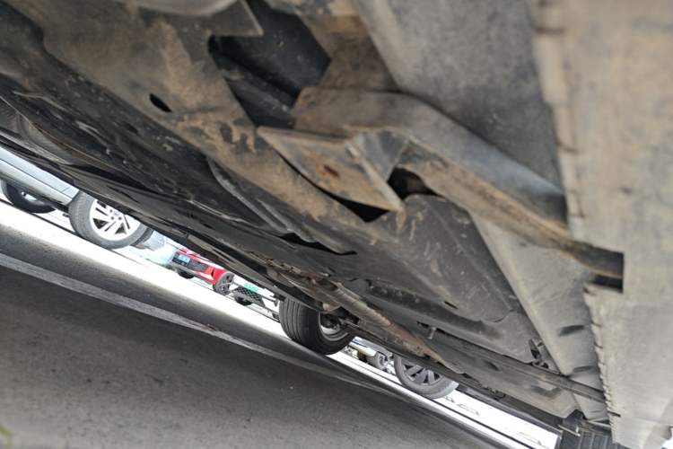 Used Audi Q7  Chassis Rear Right