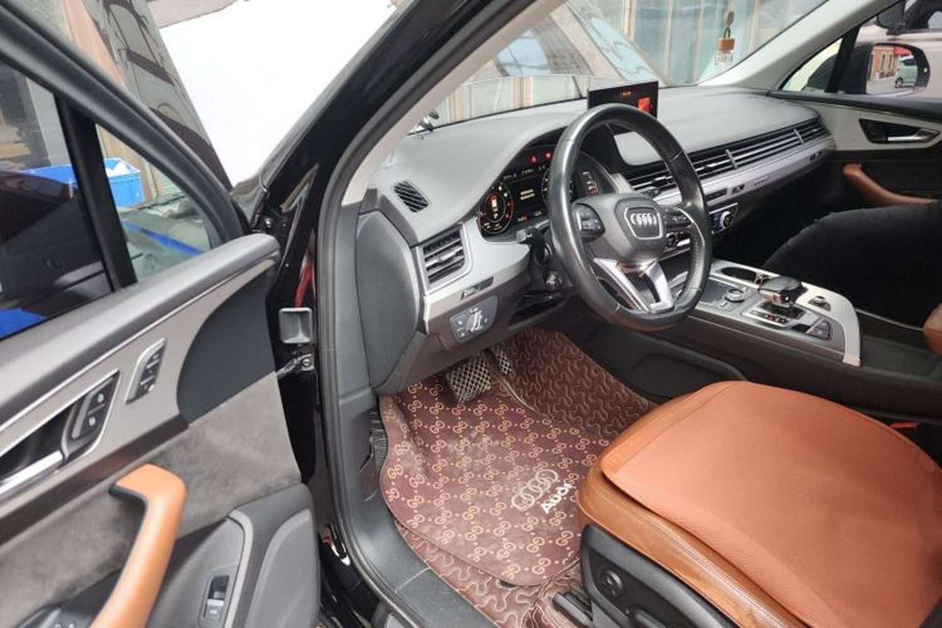 Used Audi Q7  Driver Seat