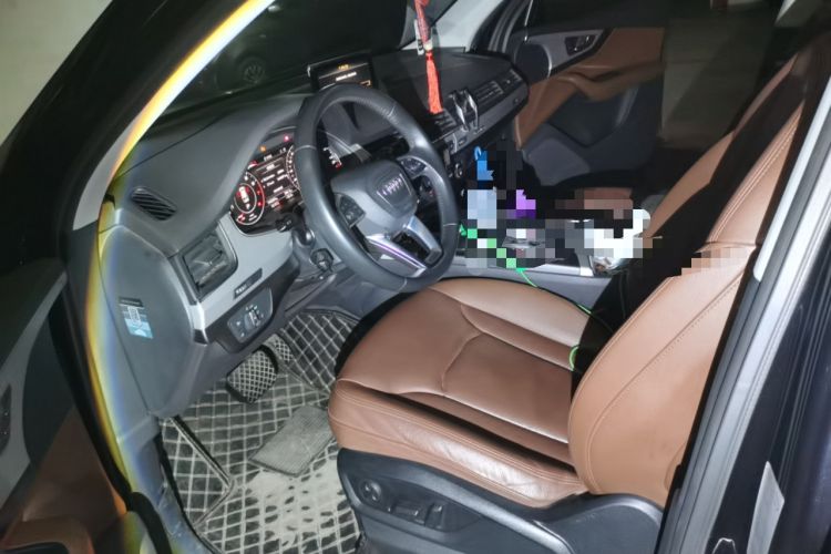 Used Audi Q7 2018 45 TFSI Technology Edition Driver Seat