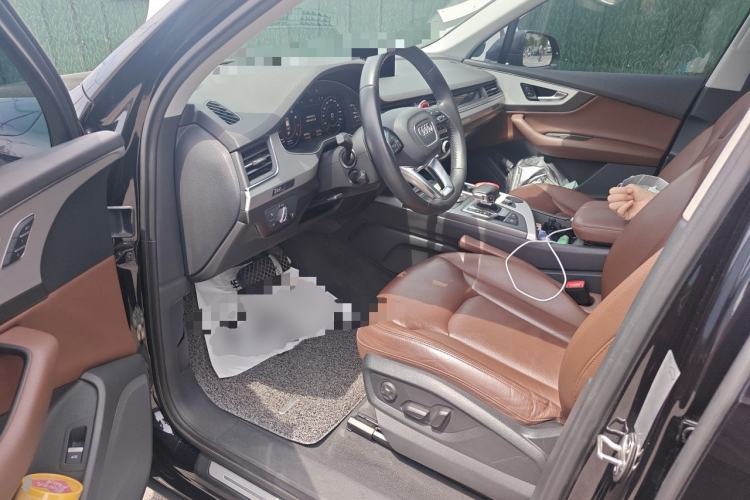 Used Audi Q7 2018 40 TFSI Comfort Model Driver Seat