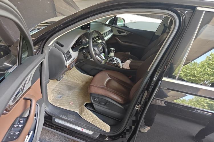 Used Audi Q7 2018 45 TFSI S line Sport Edition Driver Seat