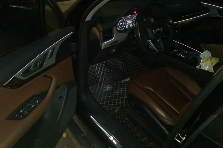 Used Audi Q7 2018 45 TFSI S line Sport Edition Driver Seat