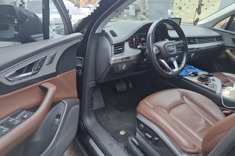 Used Audi Q7 2018 40 TFSI Comfort Model Driver Seat