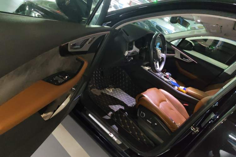 Used Audi Q7 2018 45 TFSI Prestige Edition Driver Seat