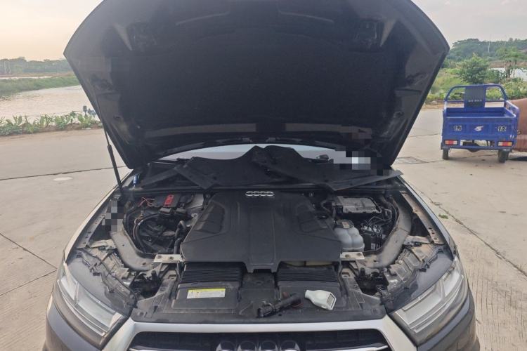 Used Audi Q7 2018 45 TFSI S line Sport Edition Engine Bay