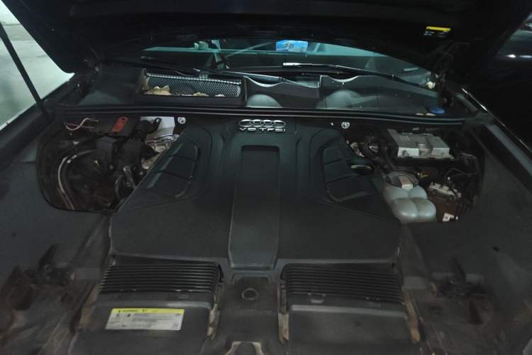 Used Audi Q7 2018 45 TFSI S line Sport Edition Engine Bay