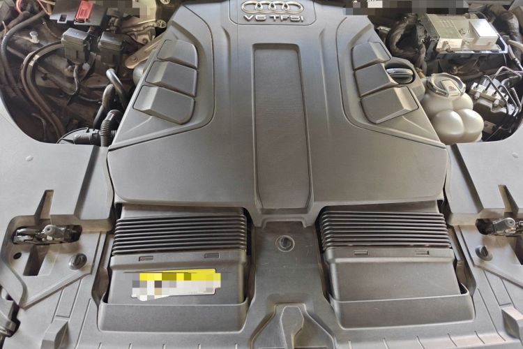 Used Audi Q7 2018 45 TFSI S line Sport Edition Engine Bay