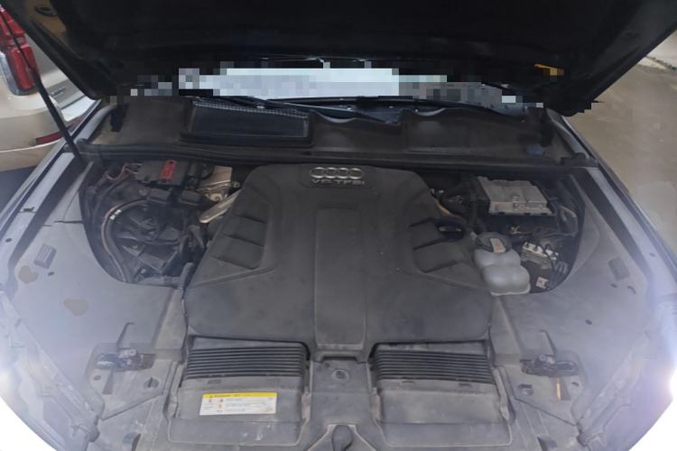 Used Audi Q7 2018 45 TFSI Technology Edition Engine Bay