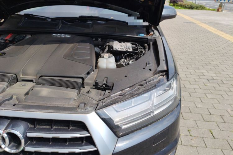 Used Audi Q7 2018 40 TFSI S line Sport Edition Engine Bay Left