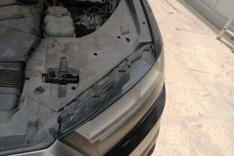 Used Audi Q7 2018 45 TFSI Technology Edition Engine Bay Left
