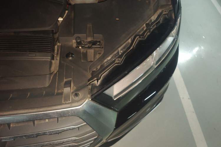 Used Audi Q7 2018 45 TFSI Technology Edition Engine Bay Left