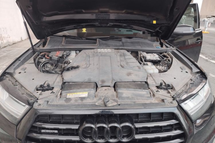 Used Audi Q7 2018 40 TFSI S line Sport Edition Engine Bay