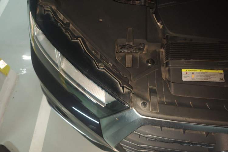 Used Audi Q7 2018 45 TFSI Technology Edition Engine Bay Right