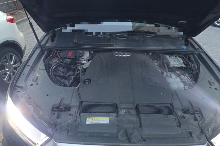 Used Audi Q7 2018 40 TFSI S line Sport Edition Engine Bay Right
