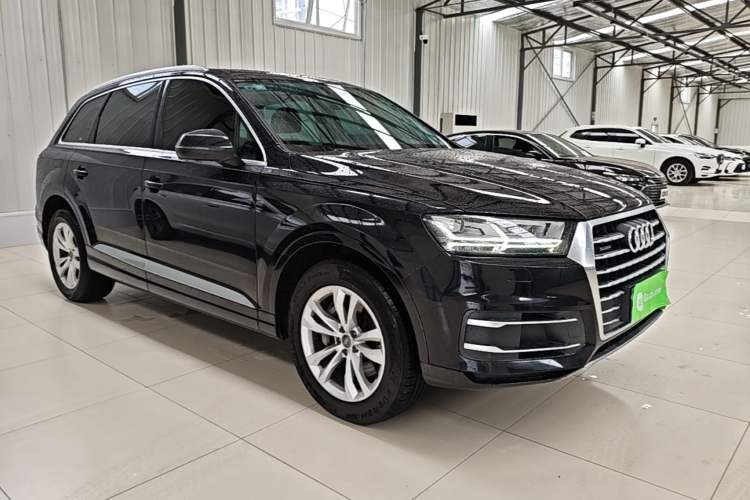 Used Audi Q7 2018 40 TFSI Comfort Model Exterior 1