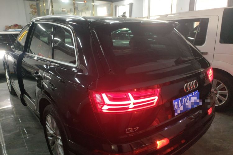 Used Audi Q7 2018 45 TFSI Technology Edition Exterior 2