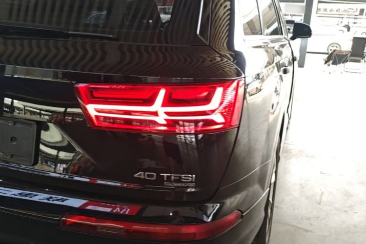 Used Audi Q7 2018 40 TFSI Comfort Model Exterior 3
