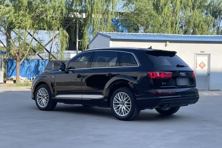 Used Audi Q7 2018 45 TFSI Technology Edition Exterior 3