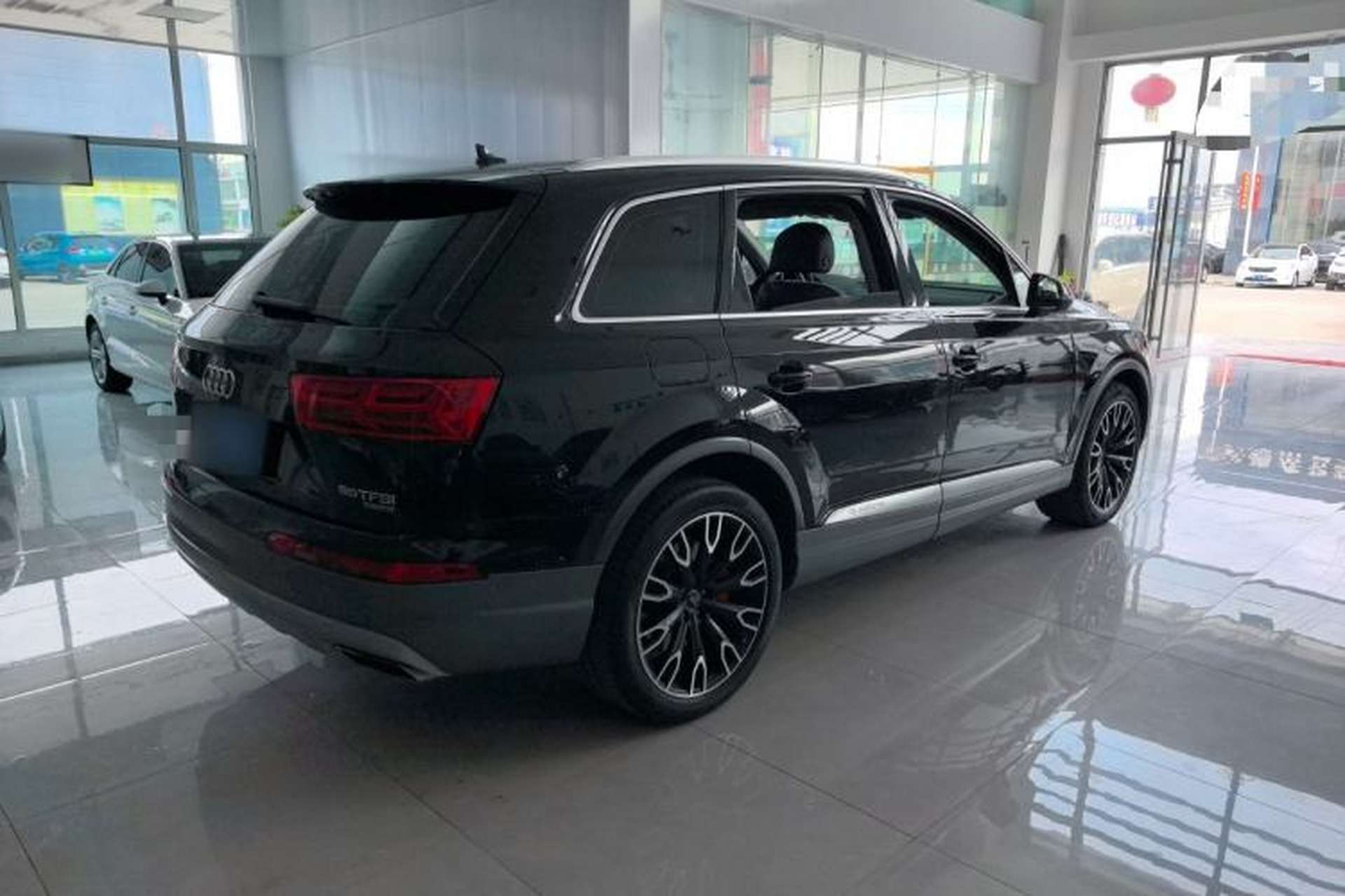 Used Audi Q7 2018 45 TFSI Technology Edition Exterior 4