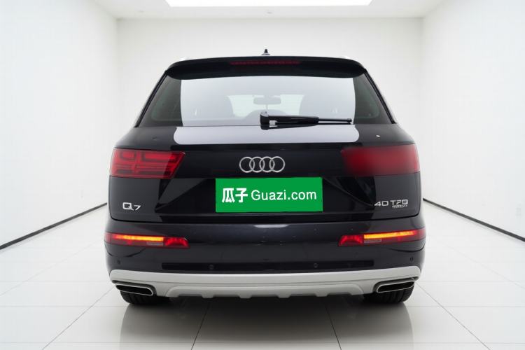 Used Audi Q7 2018 40 TFSI Comfort Model Exterior 4