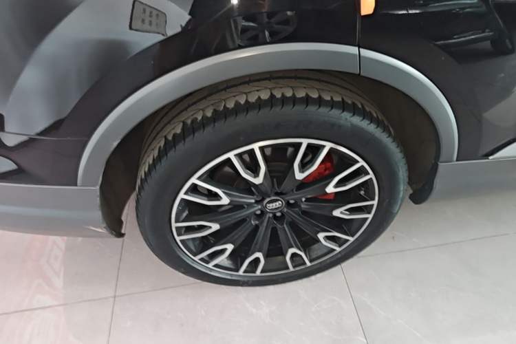 Used Audi Q7 2018 45 TFSI Technology Edition Exterior 5