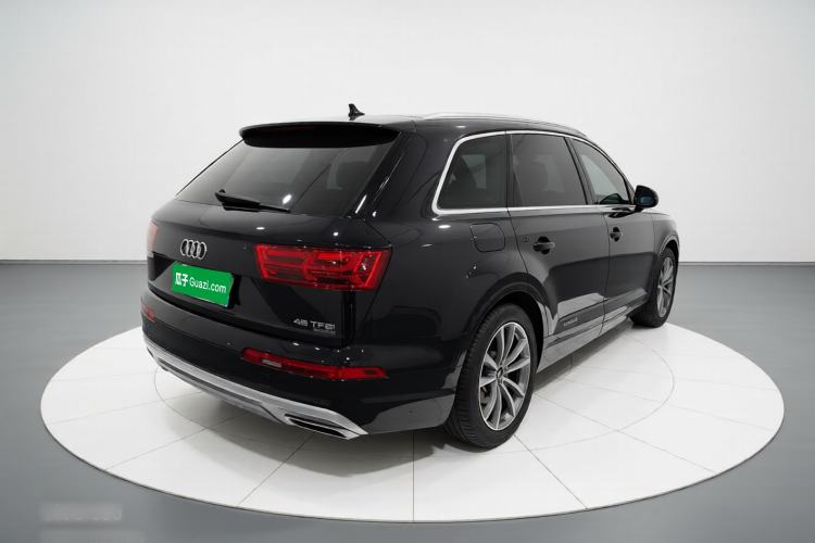 Used Audi Q7 2018 45 TFSI Technology Edition Exterior 5