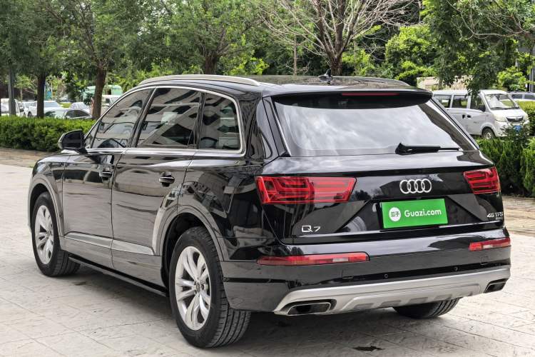 Used Audi Q7 2018 45 TFSI Technology Edition Exterior 5