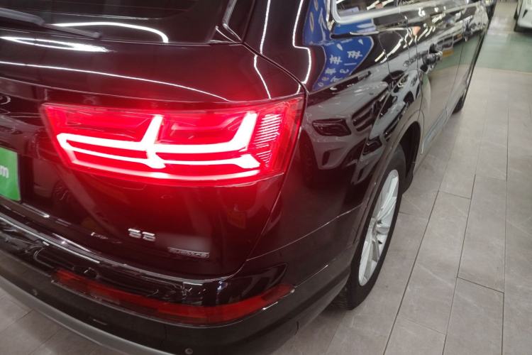 Used Audi Q7 2018 45 TFSI Technology Edition Exterior 6