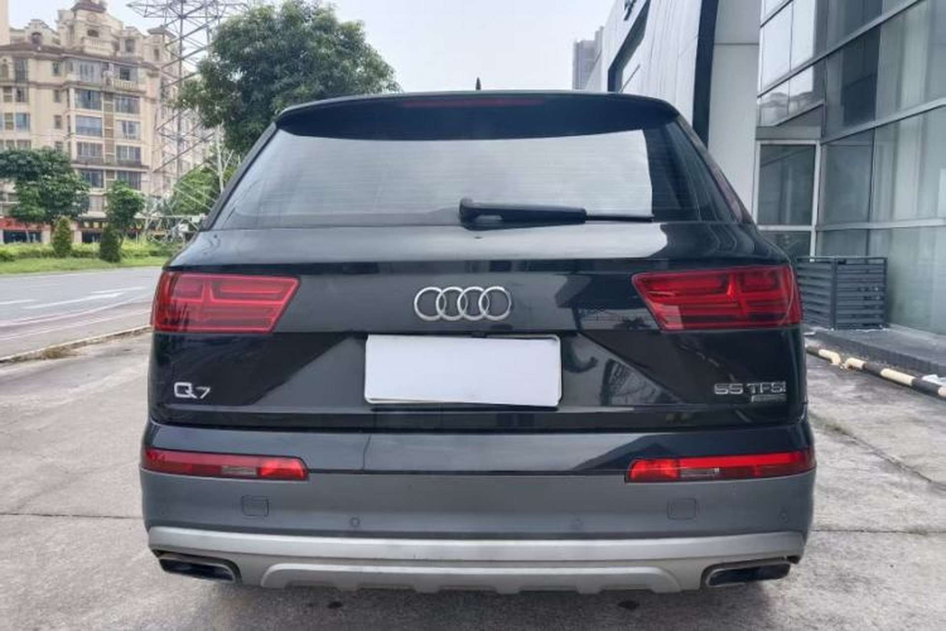 Used Audi Q7 2018 45 TFSI Technology Edition Exterior 6