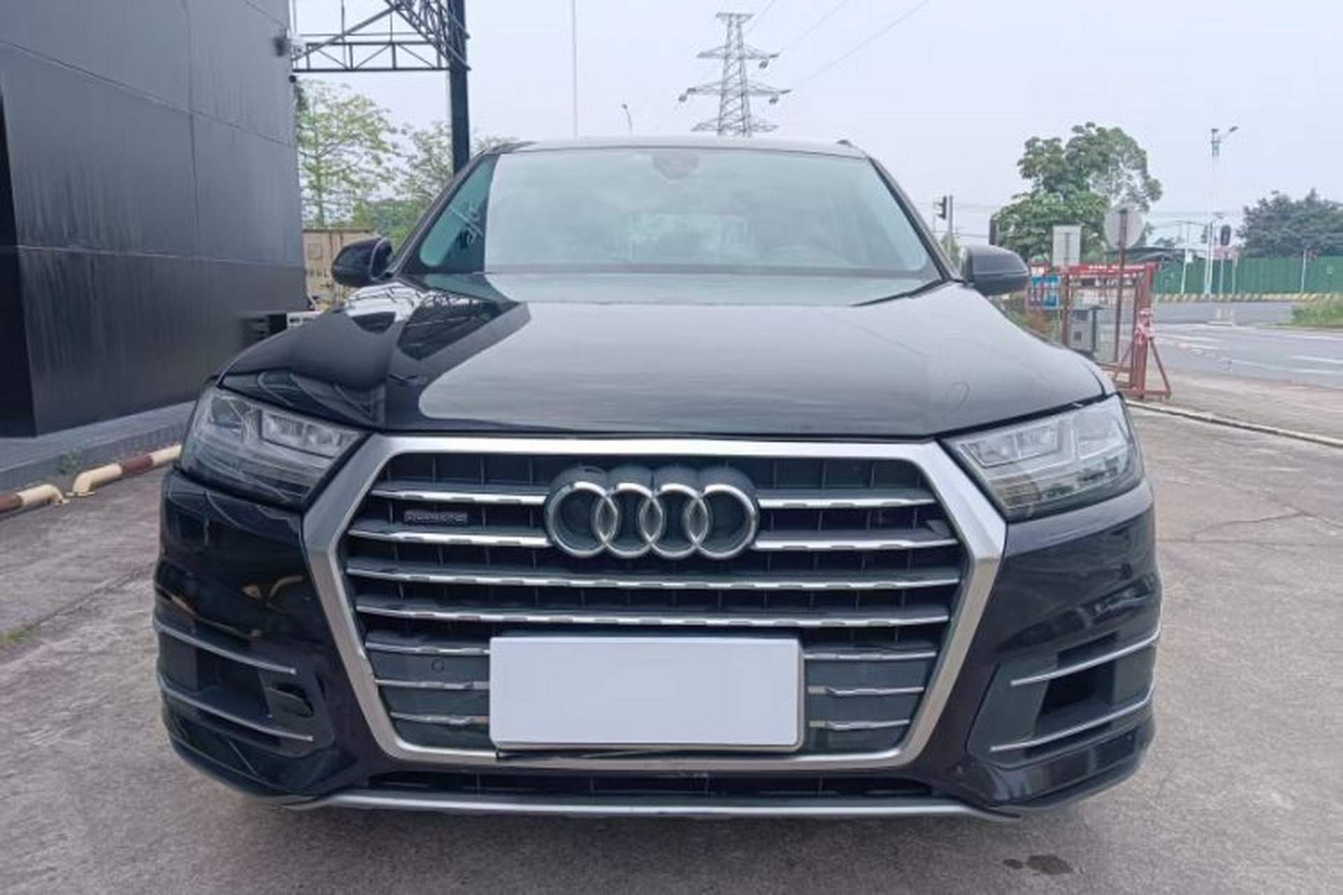 Used Audi Q7 2018 45 TFSI Technology Edition Exterior 7