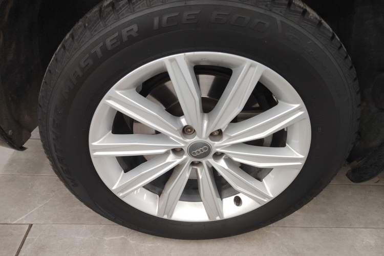 Used Audi Q7 2018 45 TFSI Technology Edition Exterior 8