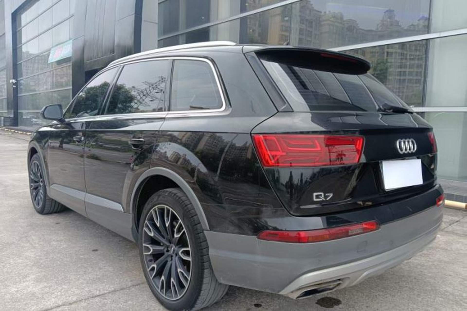 Used Audi Q7 2018 45 TFSI Technology Edition Exterior 8