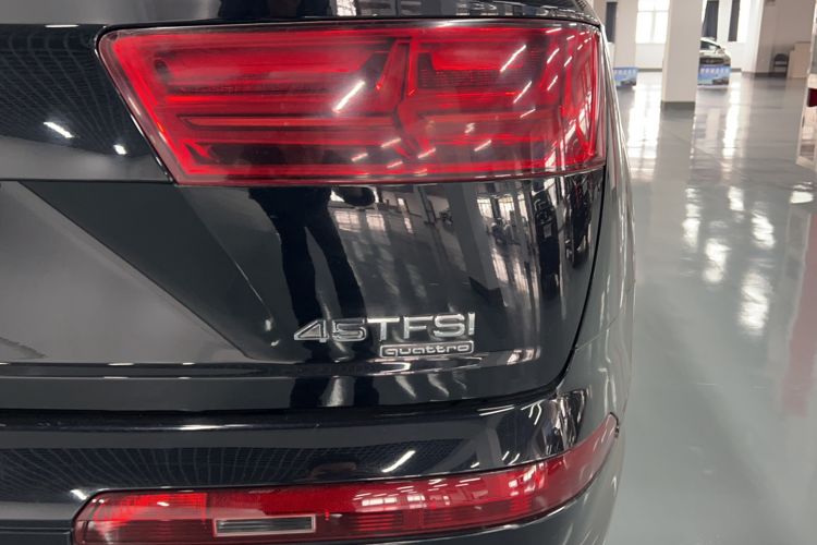 Used Audi Q7 2018 3.0T Prestige Middle East Version Exterior 9