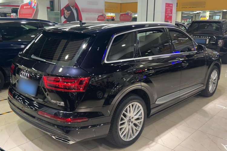 Used Audi Q7 2018 45 TFSI Technology Edition Exterior 9