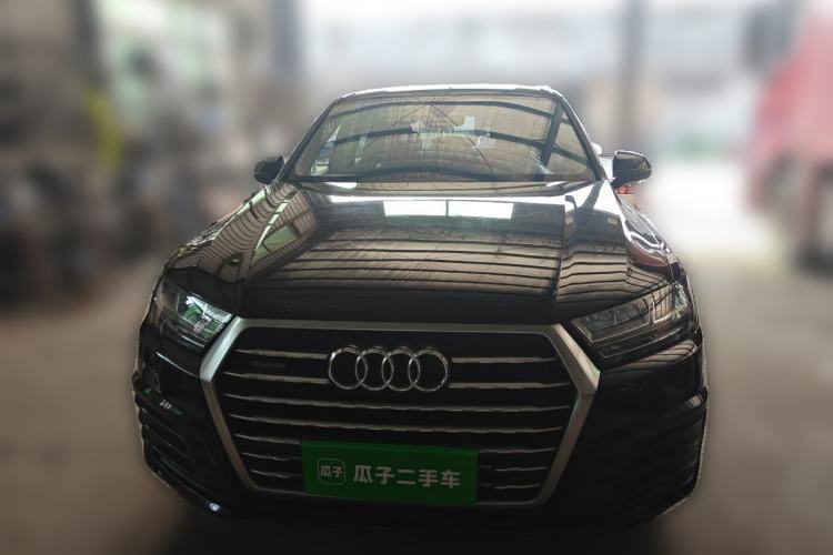 Used Audi Q7 2018 40 TFSI Comfort Model Front