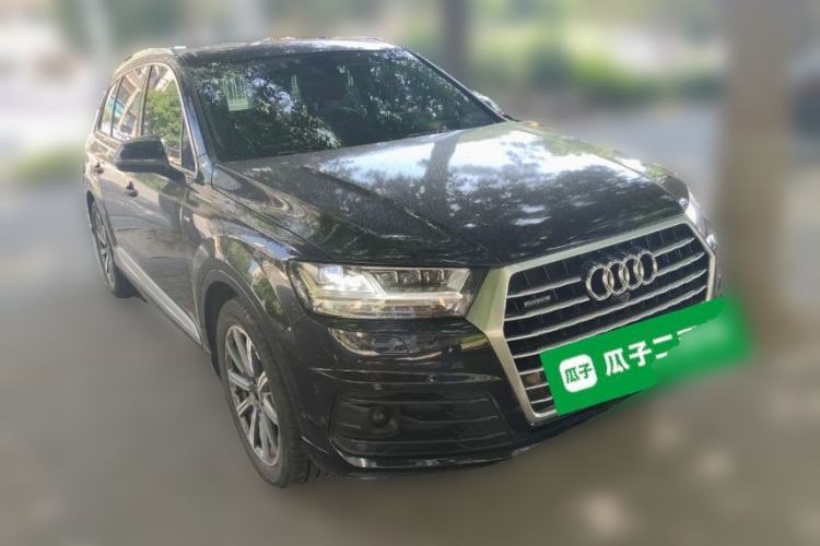 Used Audi Q7 2018 45 TFSI Technology Edition Front Right 45 Deg