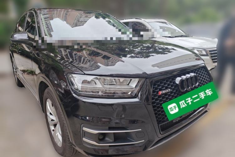 Used Audi Q7 2018 40 TFSI Comfort Model Front Right 45 Deg