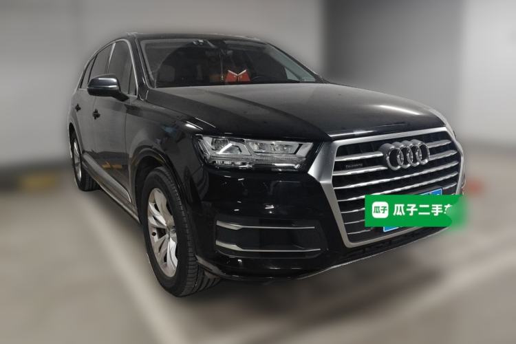Used Audi Q7 2018 45 TFSI Technology Edition Front Right 45 Deg
