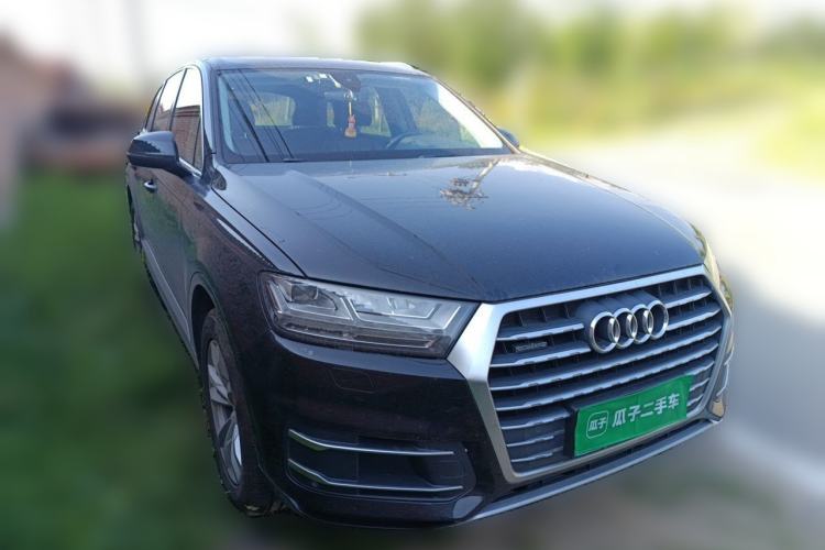Used Audi Q7 2018 45 TFSI Technology Edition Front Right 45 Deg
