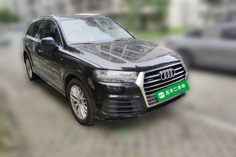 Used Audi Q7 2018 45 TFSI S line Sport Edition Front Right 45 Deg