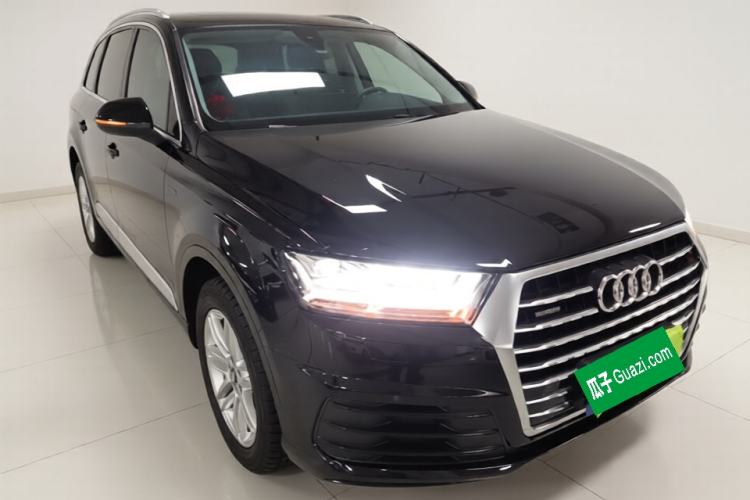 Used Audi Q7 2018 40 TFSI S line Sport Edition Front Right 45 Deg